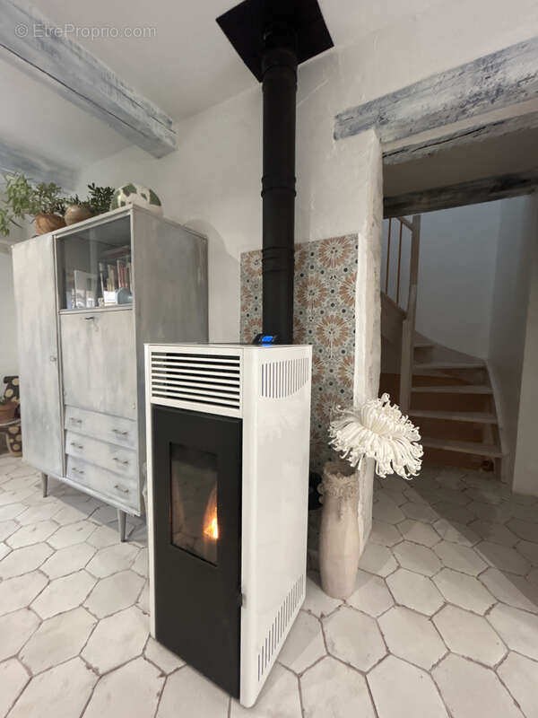 Maison à SAINT-QUENTIN-LA-POTERIE