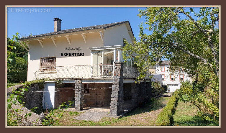 Maison à LACAUNE