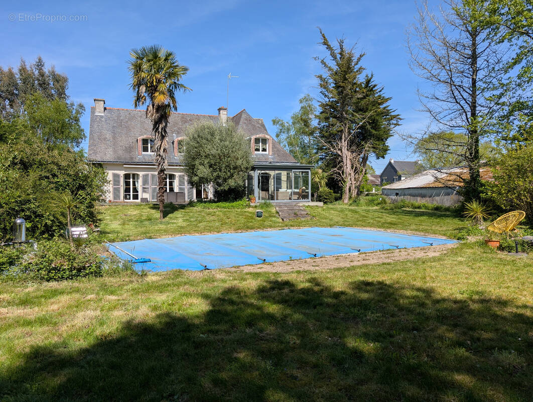 Maison à CLEGUER