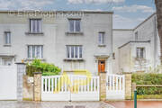 Maison à LE PLESSIS-ROBINSON