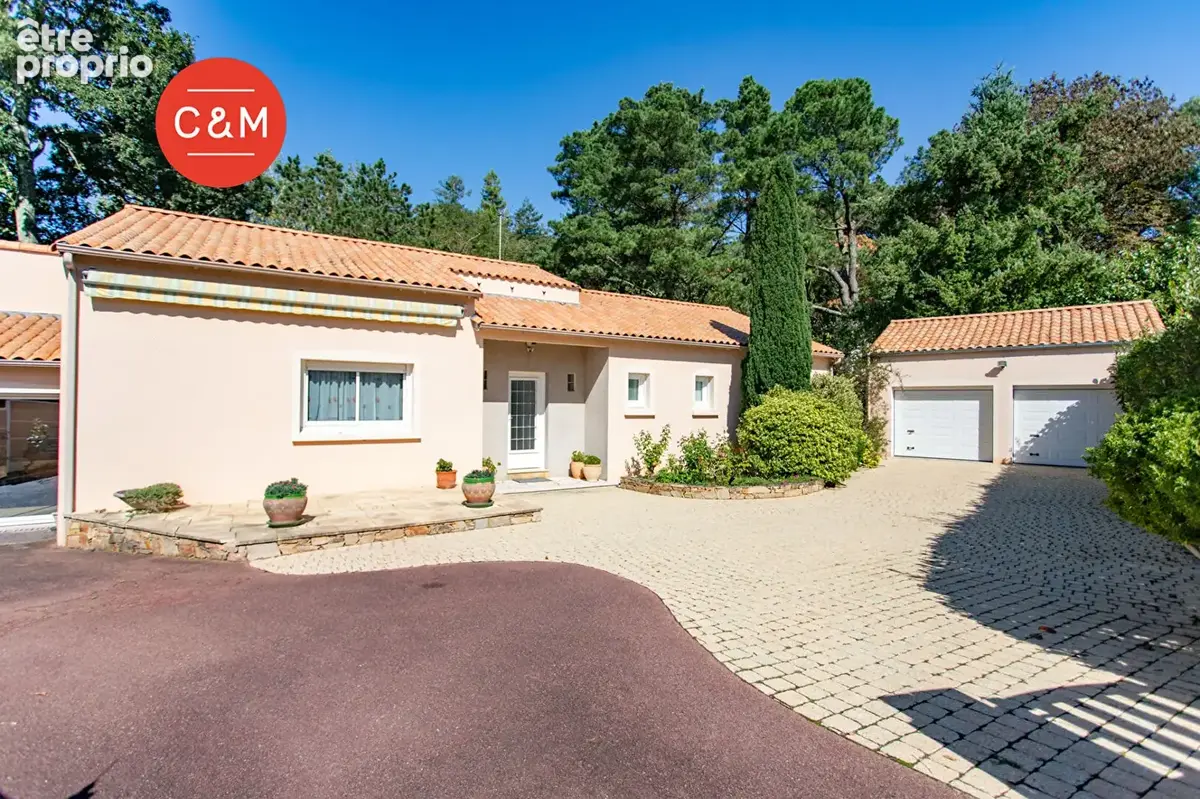 Photo Maison à Pont-Saint-Martin au prix de 450 000€
