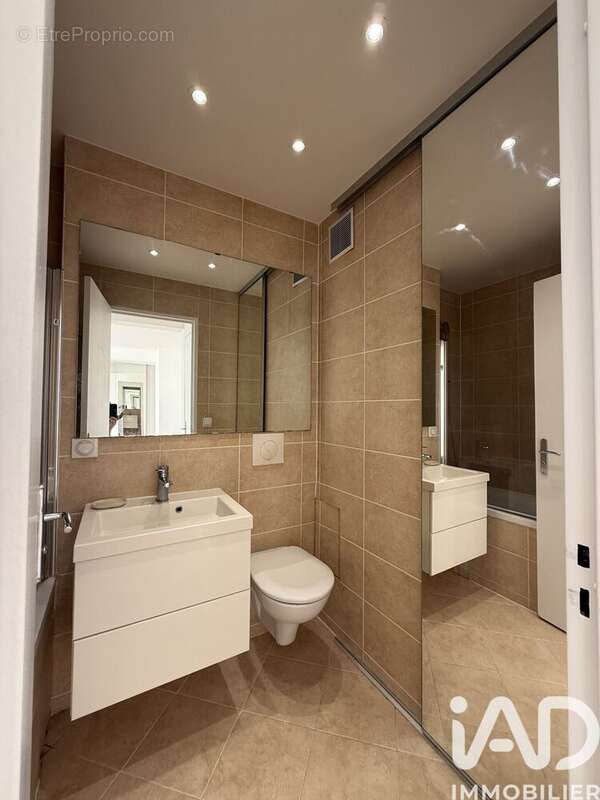 Photo 7 - Appartement à LEVALLOIS-PERRET