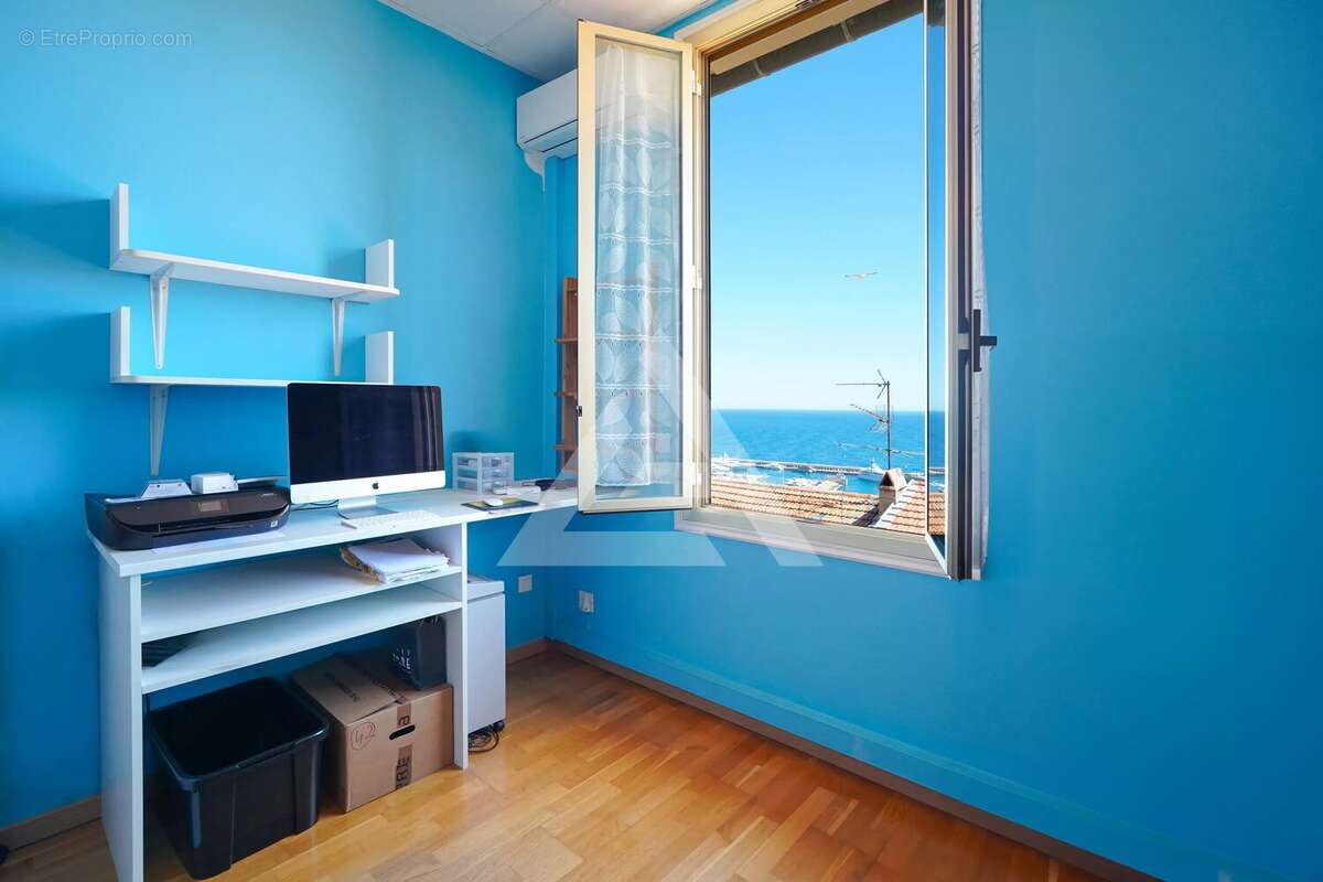 Appartement à CAP-D'AIL