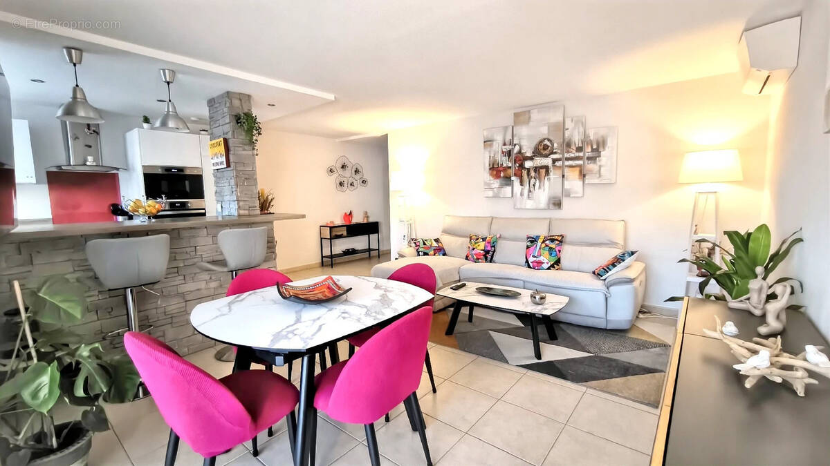 Appartement à FREJUS