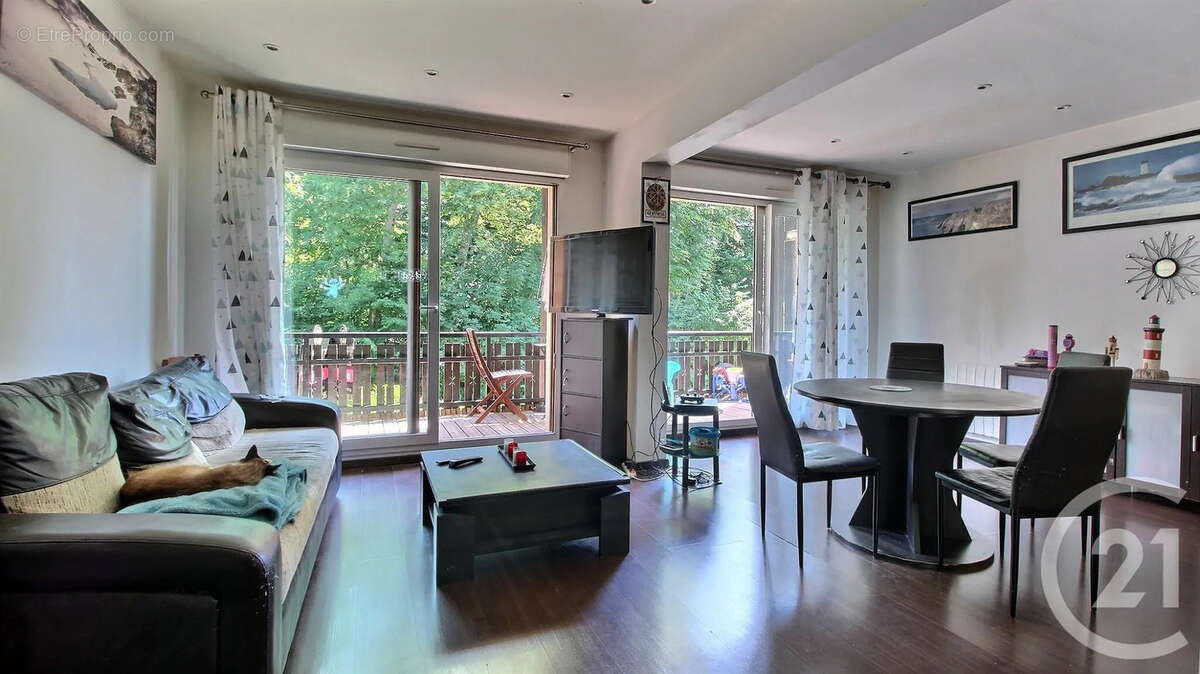 Appartement à SAINT-PAUL-EN-CHABLAIS
