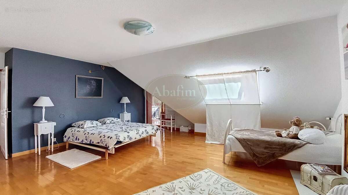 Maison à JUZET-DE-LUCHON