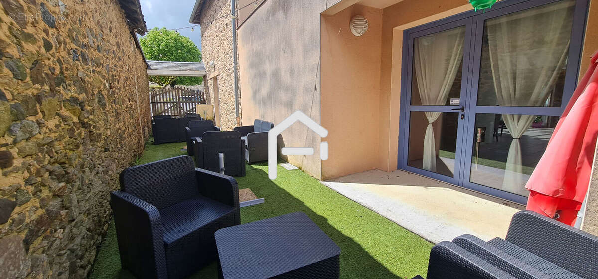 Commerce à ARNAC-POMPADOUR