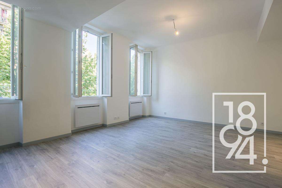 Appartement à MARSEILLE-6E