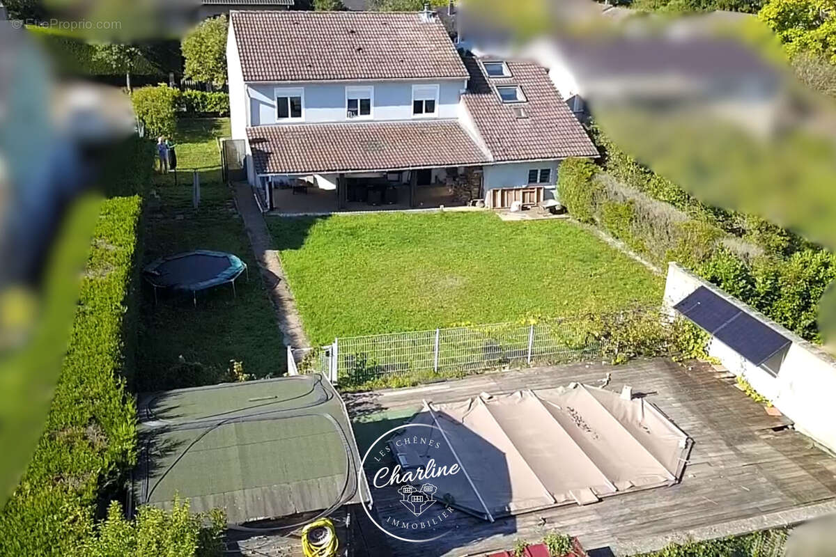 Maison à AMANVILLERS