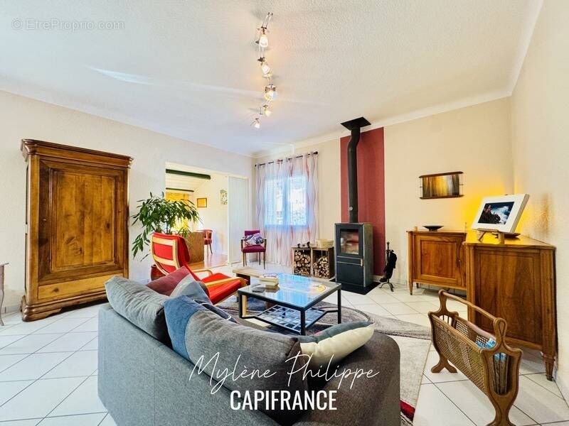 Appartement à SERRES