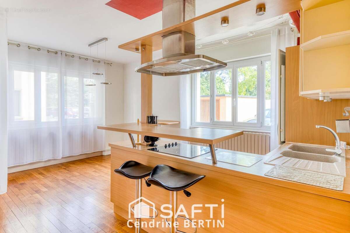 Appartement 74 m² à Bourg-En-Bresse  - photo 2
