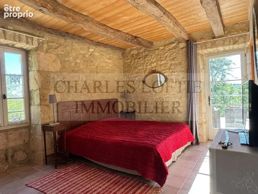 Propriété de caractère au cœur de 17 hectares de nature, avec maison principale, gîtes et piscine - photo 22