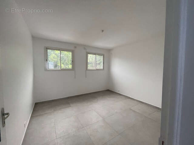 Maison à LES ABYMES