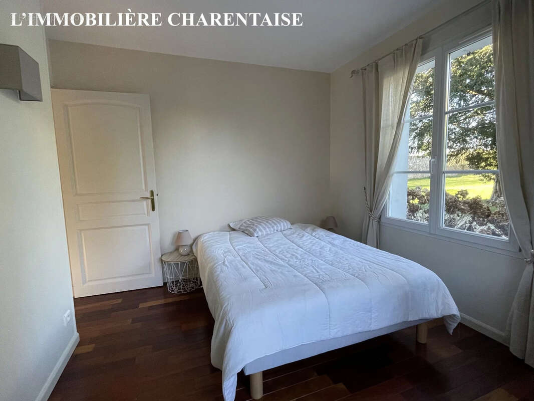 Maison à SAINT-ROMAIN-DE-BENET