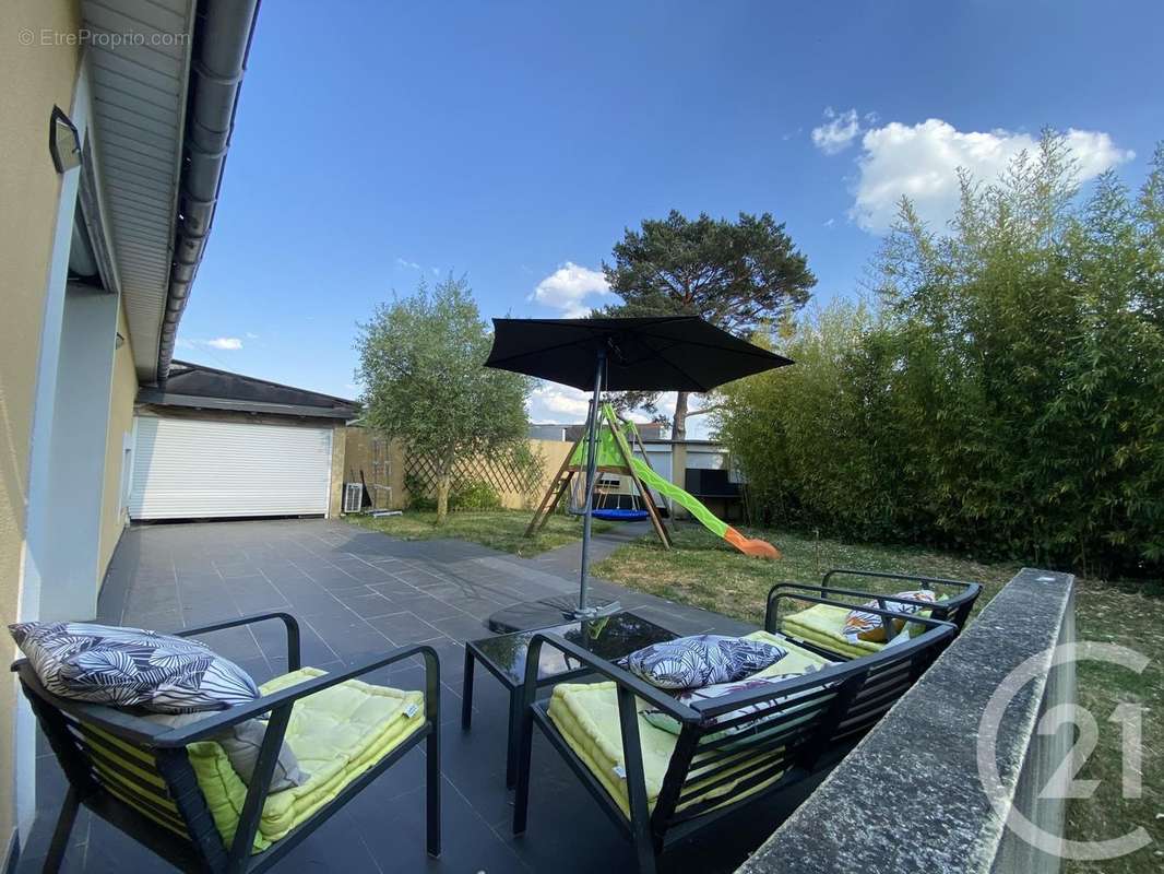 Maison à DAMMARTIN-EN-GOELE