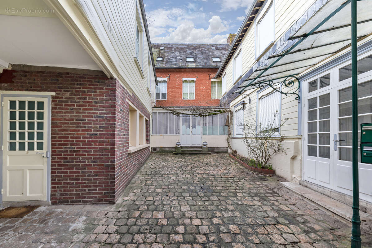 Appartement à AUMALE