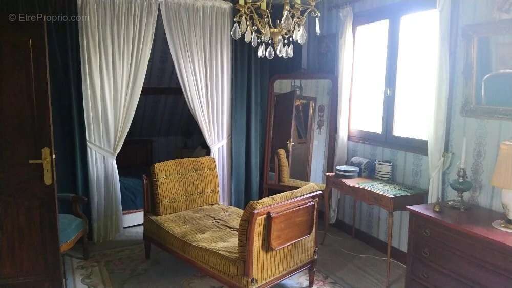 Maison à CHEVIGNY-SAINT-SAUVEUR