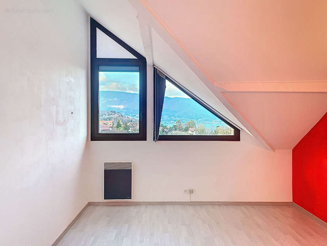 Maison à MENTHON-SAINT-BERNARD