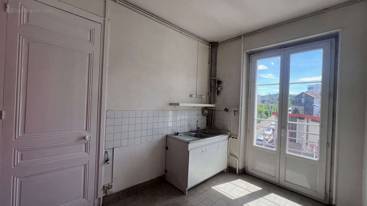 Appartement à SAINT-ETIENNE