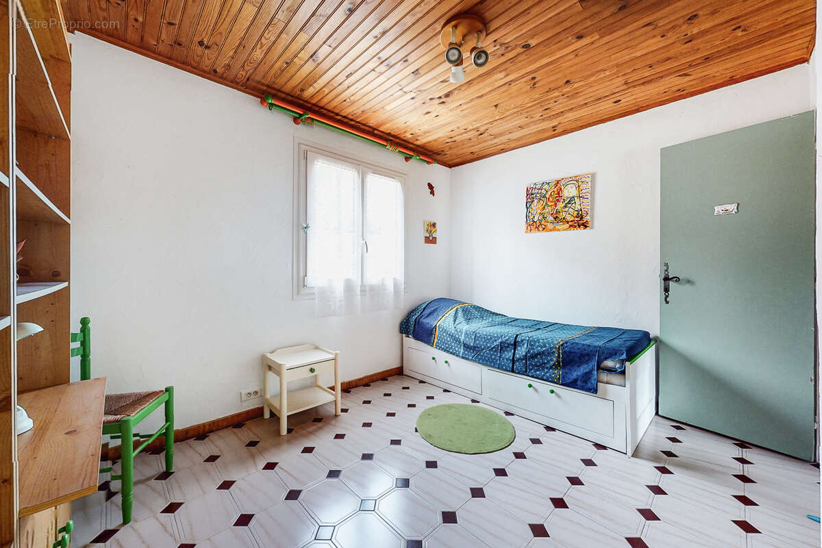 Maison à ROQUEBRUNE-SUR-ARGENS