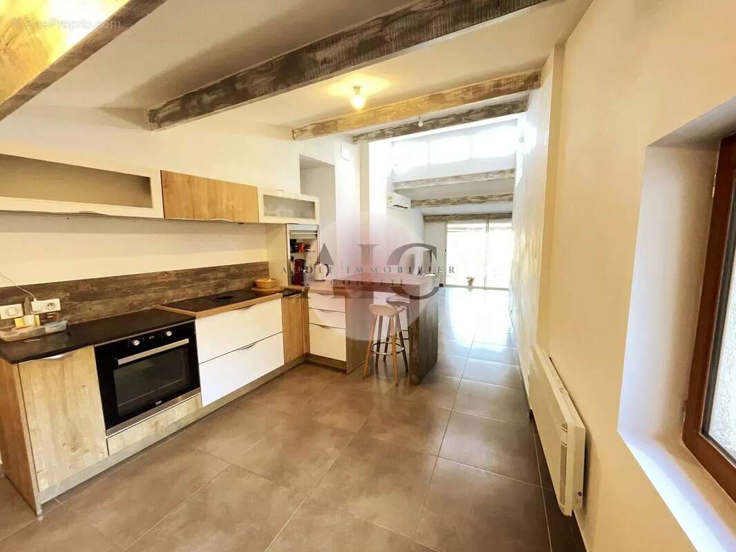 Appartement à FAYENCE