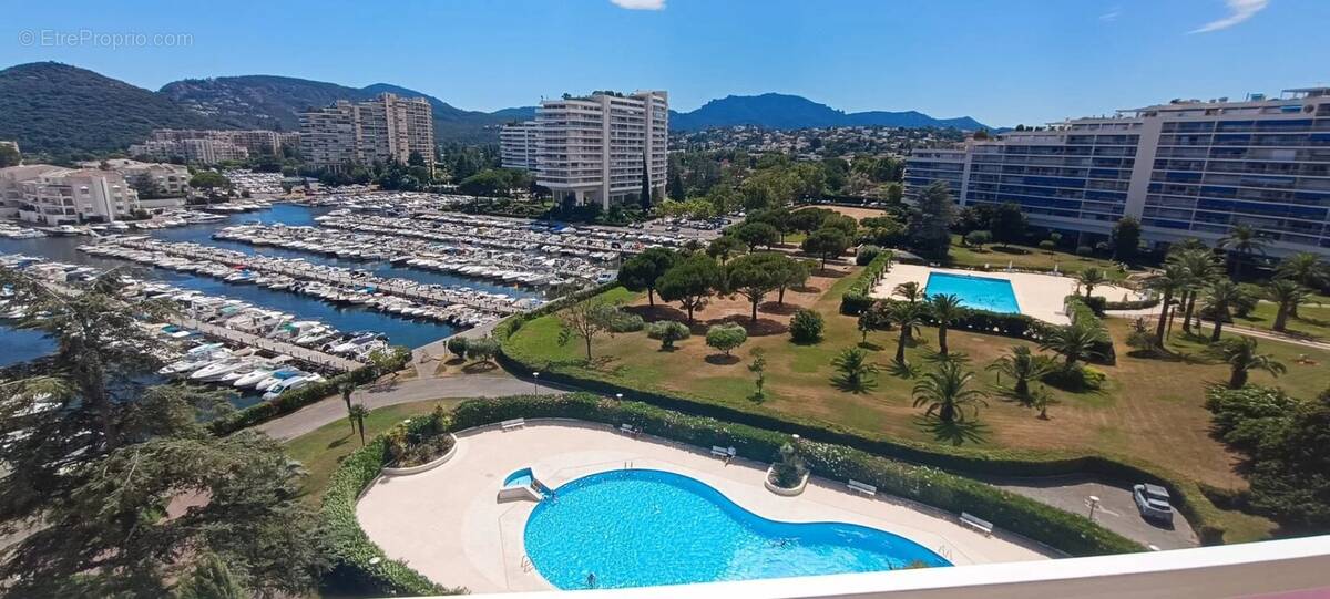 Appartement à MANDELIEU-LA-NAPOULE