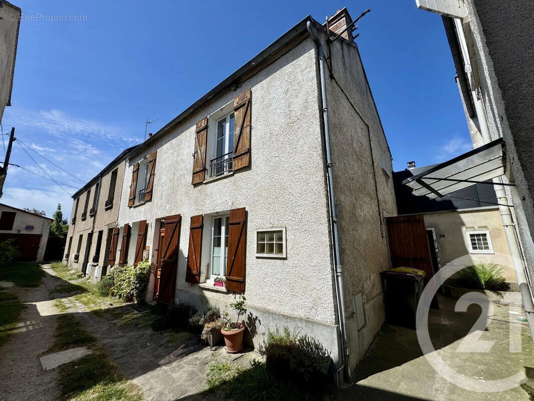Maison 91 m² à Avon  - photo 2