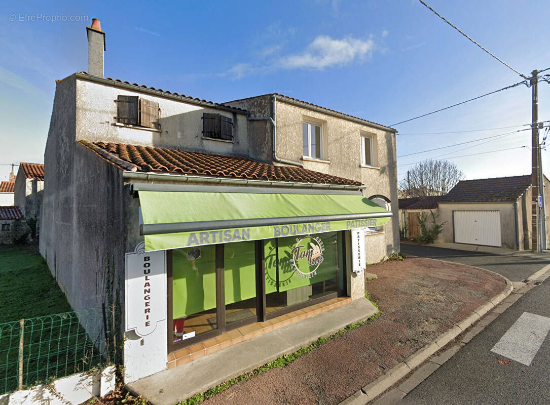 Maison à PORT-DES-BARQUES