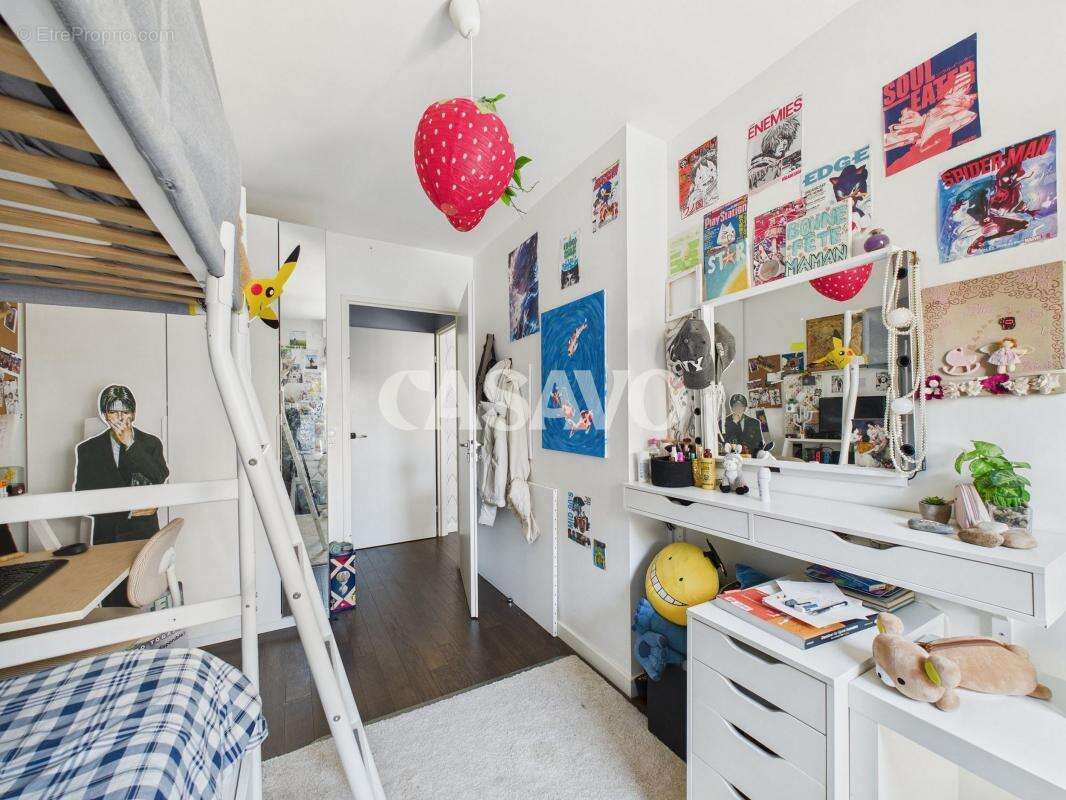 Appartement à COURBEVOIE