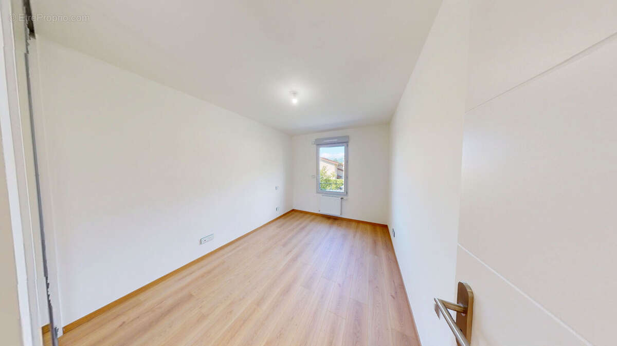 Appartement à MONTBONNOT-SAINT-MARTIN