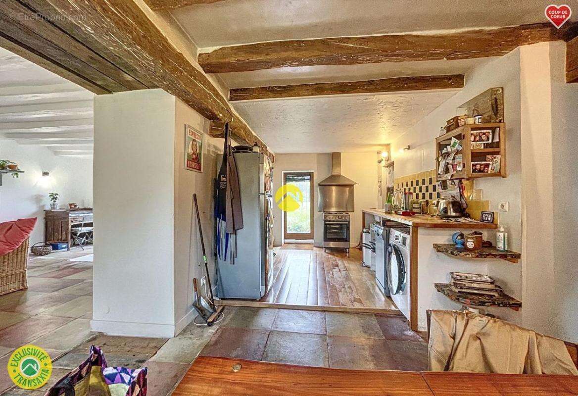 Maison à JOUET-SUR-L'AUBOIS