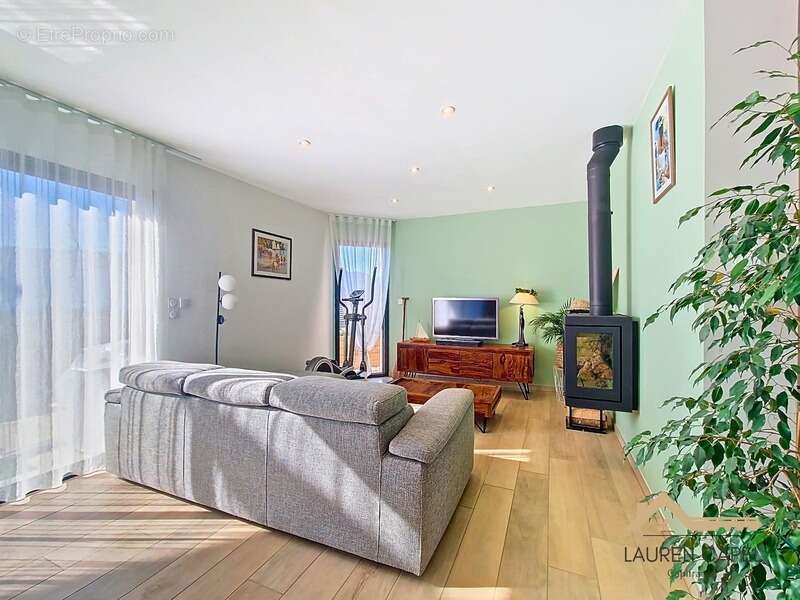 Maison à DRUMETTAZ-CLARAFOND
