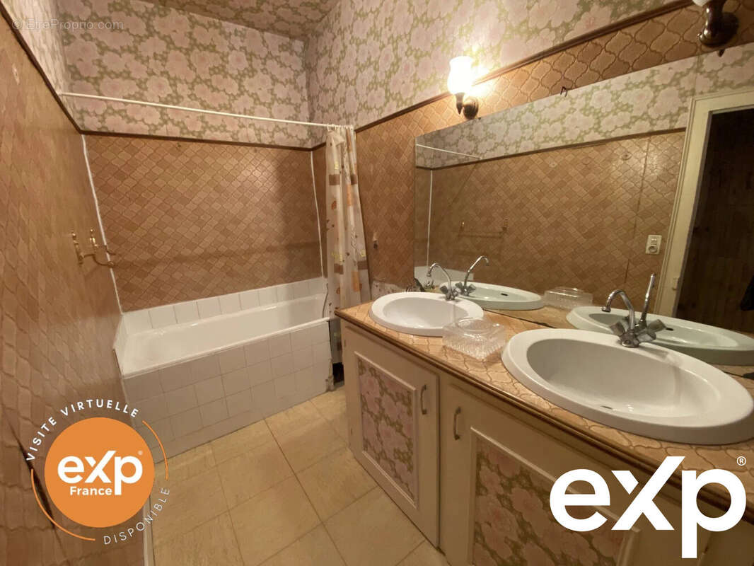 Maison à CHATILLON-SUR-INDRE