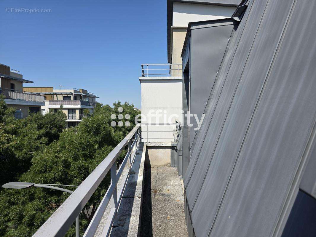 Appartement rénové - photo 11