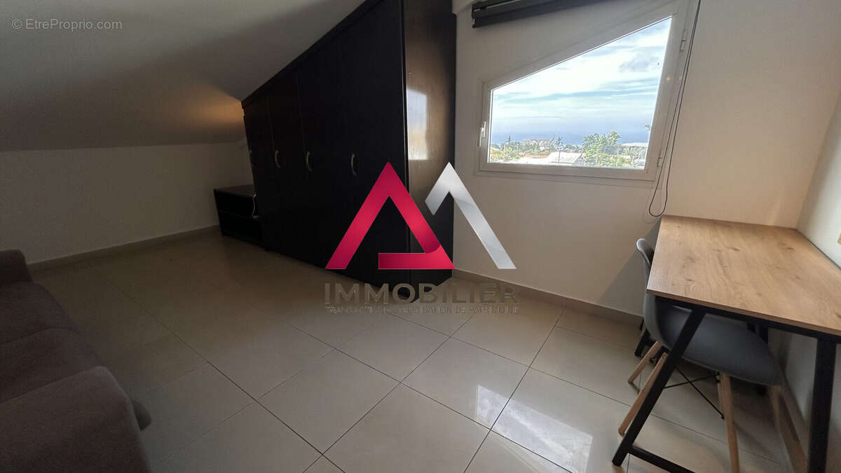 Appartement à SAINT-DENIS