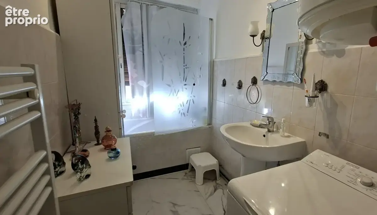 Aix-les-Bains – Hyper-centre – Appartement T3 avec ascenseur, cave et stationnement - photo 12