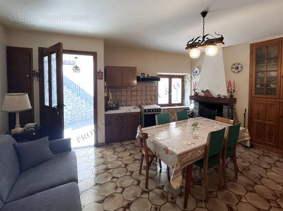 Appartement à TENDE