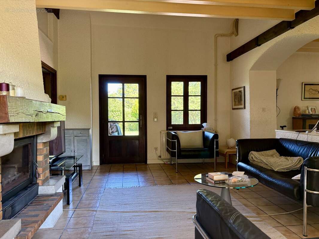 Maison 140 m² à La Frette  - photo 6