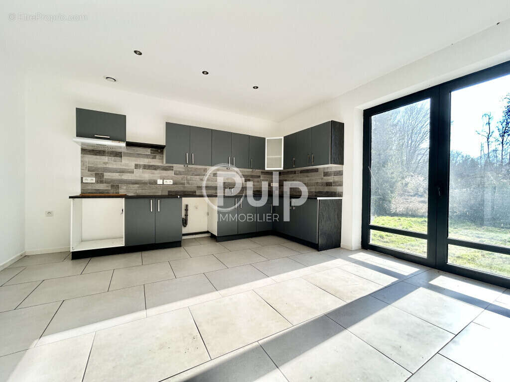 Appartement à MAZINGARBE