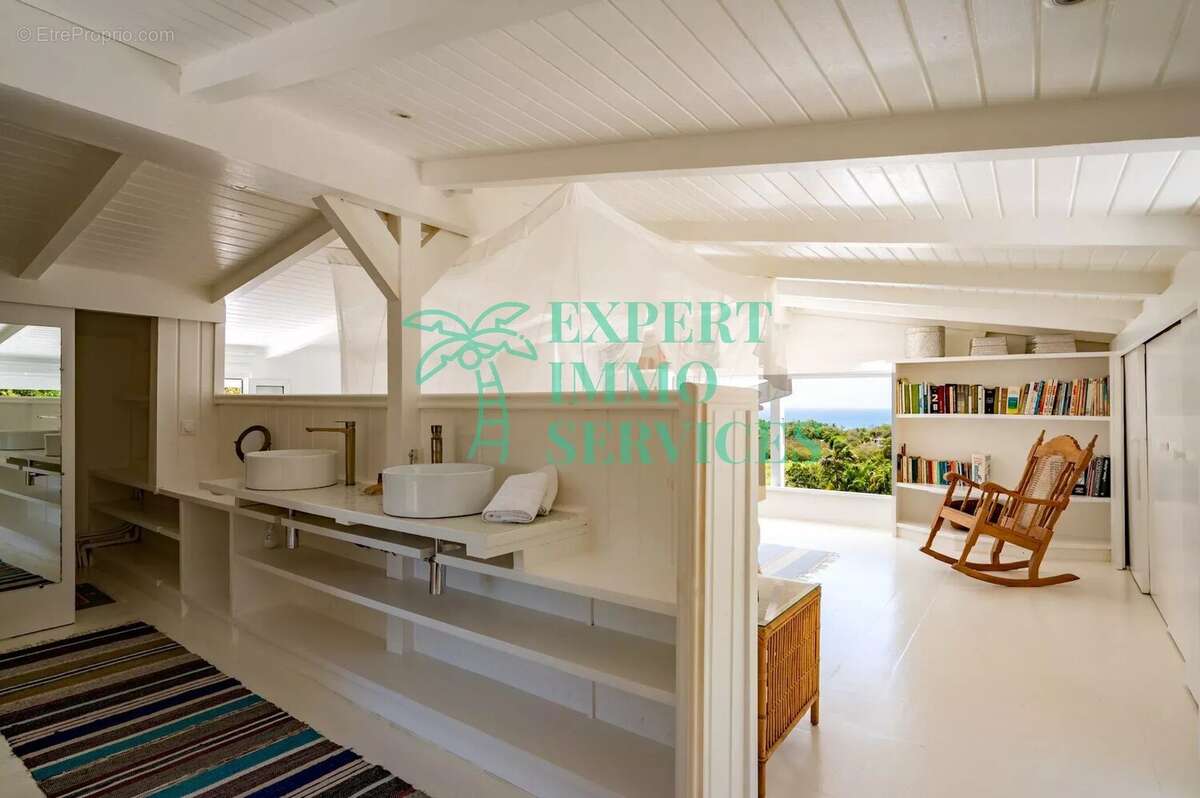 Maison à GRAND-BOURG