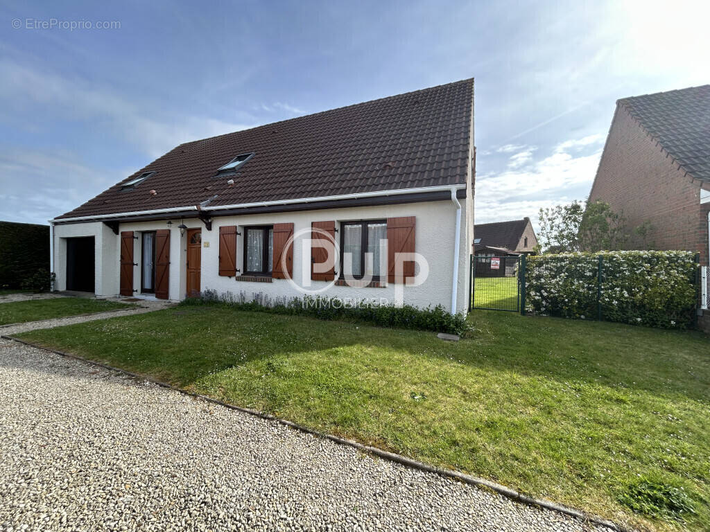 Maison à PROVIN
