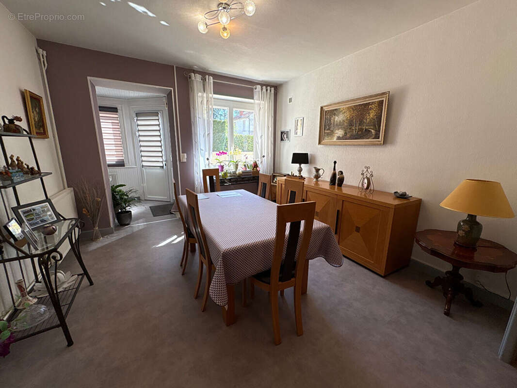 Appartement à SAINT-LEGER-SUR-ROANNE
