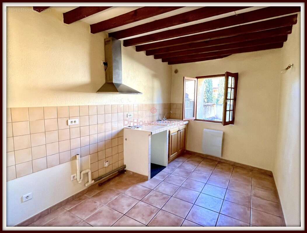 Appartement à LORGUES