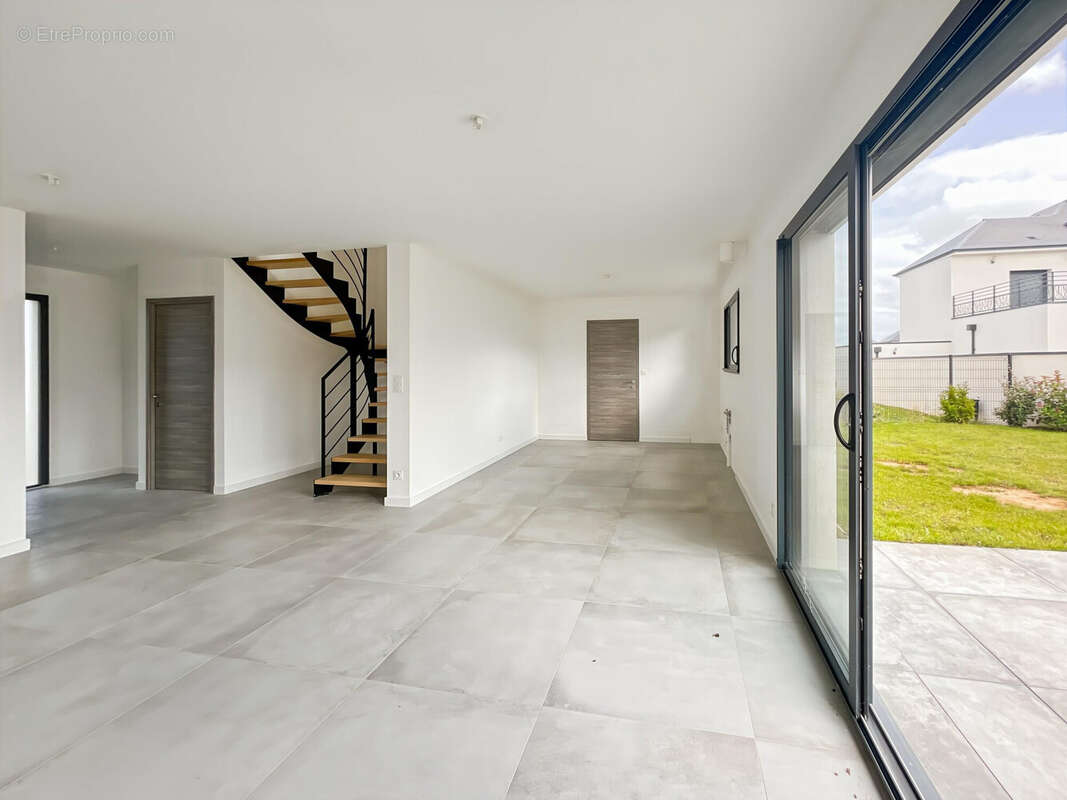 Maison à BIEVILLE-BEUVILLE