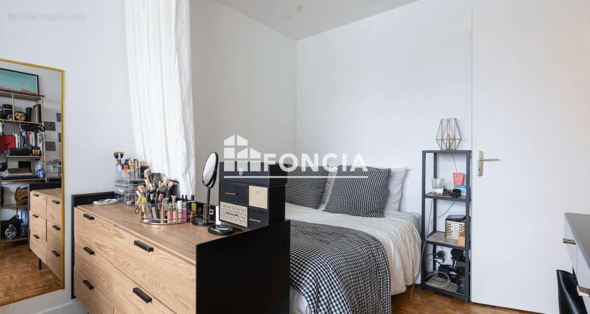 Appartement à PARIS-12E