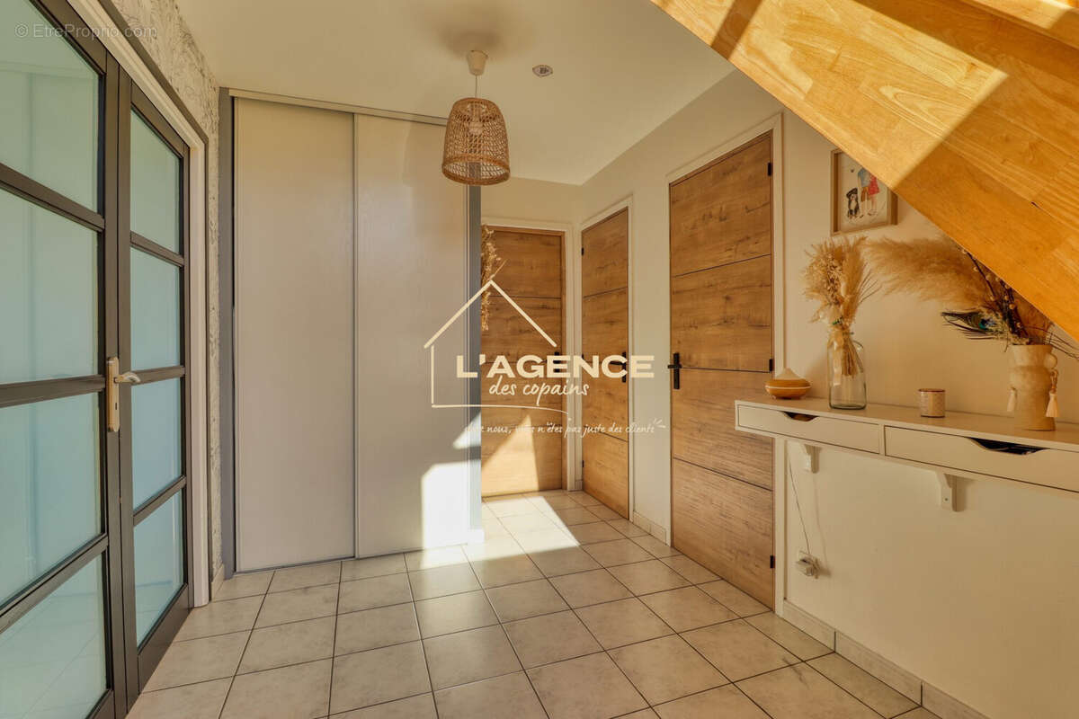 Maison à CALONNE-SUR-LA-LYS