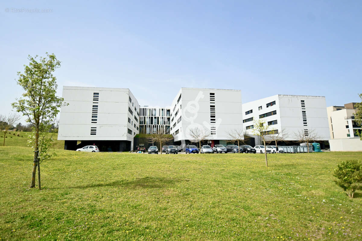 Appartement à AUZEVILLE-TOLOSANE