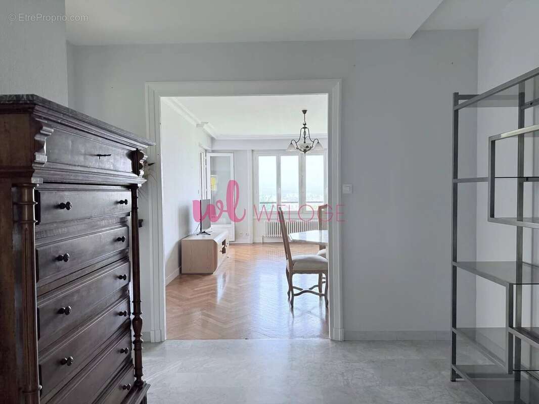 Appartement à SAINTE-FOY-LES-LYON