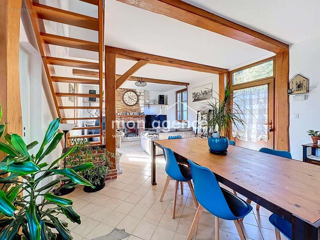 Maison à SAINT-MARTIN-OSMONVILLE