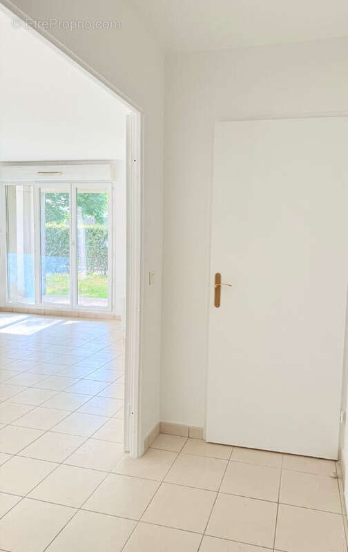 Appartement à SAVIGNY-LE-TEMPLE